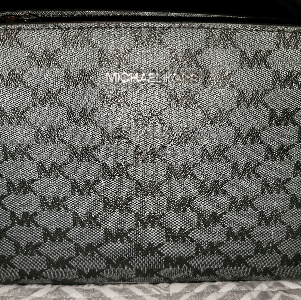 ❌SOLD❌Small MK Selma